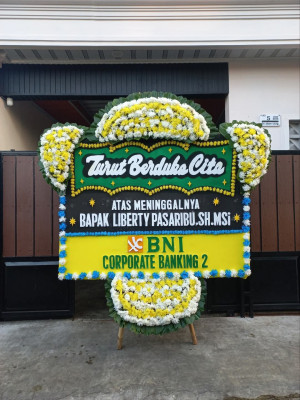 Papan Bunga Duka di Darmawangi